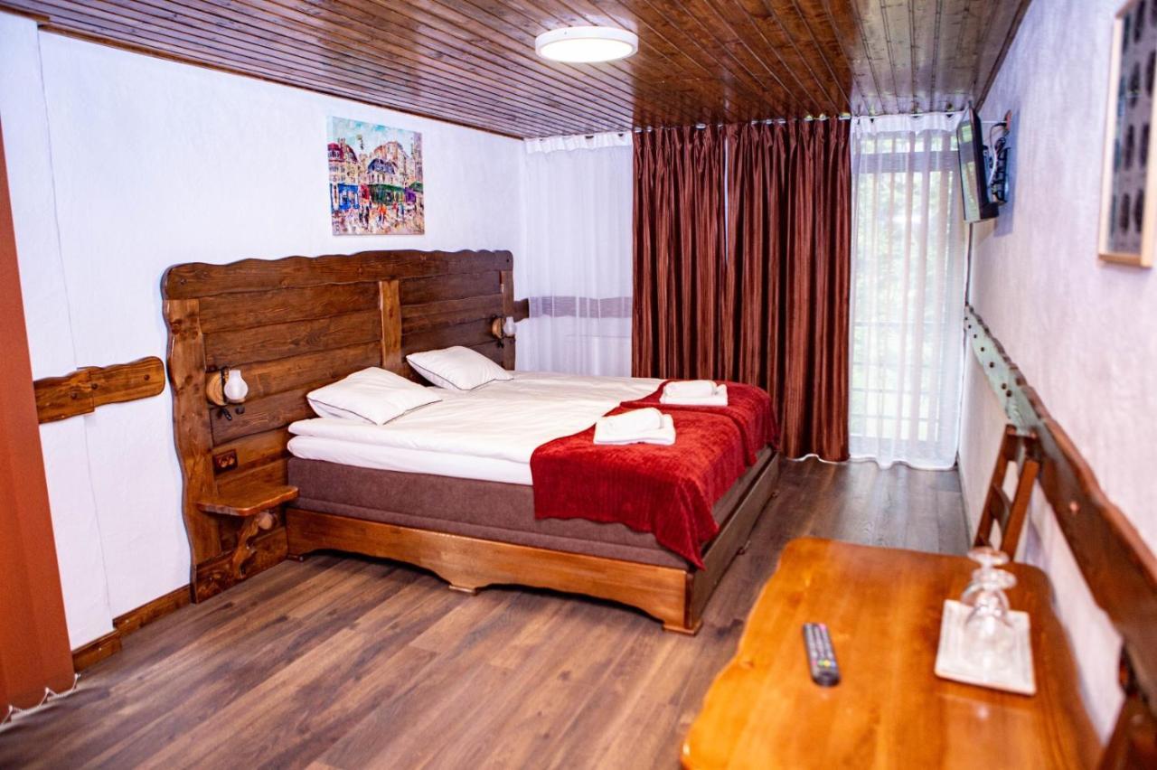 Hotel Vila Swe Sar Curtea de Argeş Exterior foto